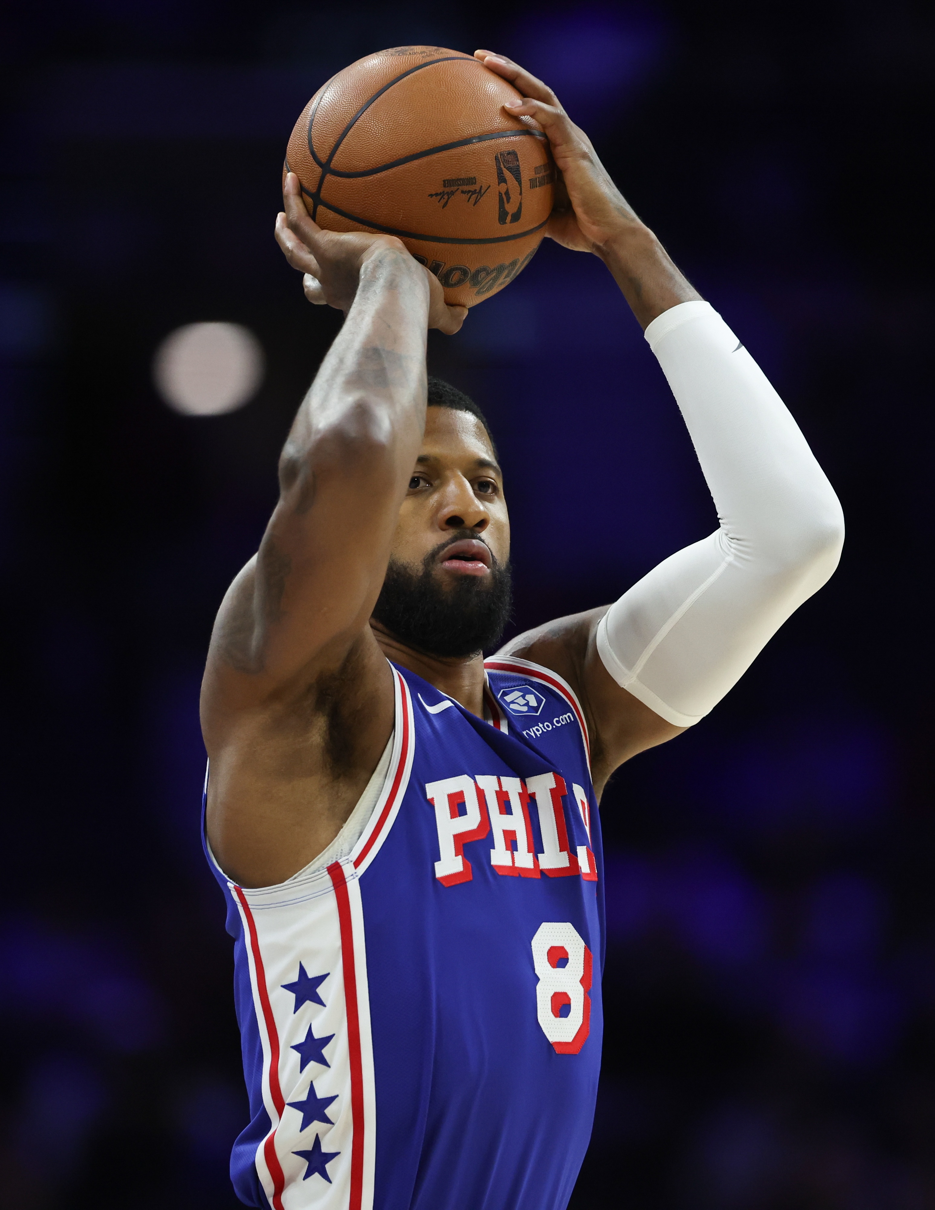 开云APP-本赛季还没打过背靠背！乔治：明天醒来看看感觉如何 希望能打